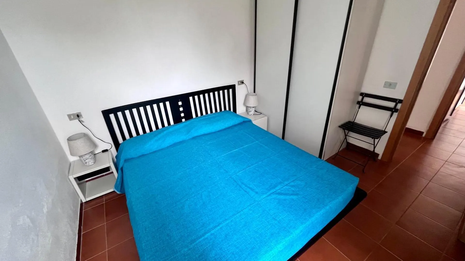 Villetta Vele 1 By La Via Del Mare Viaggi E Vacanze Simius Vakantiehuis